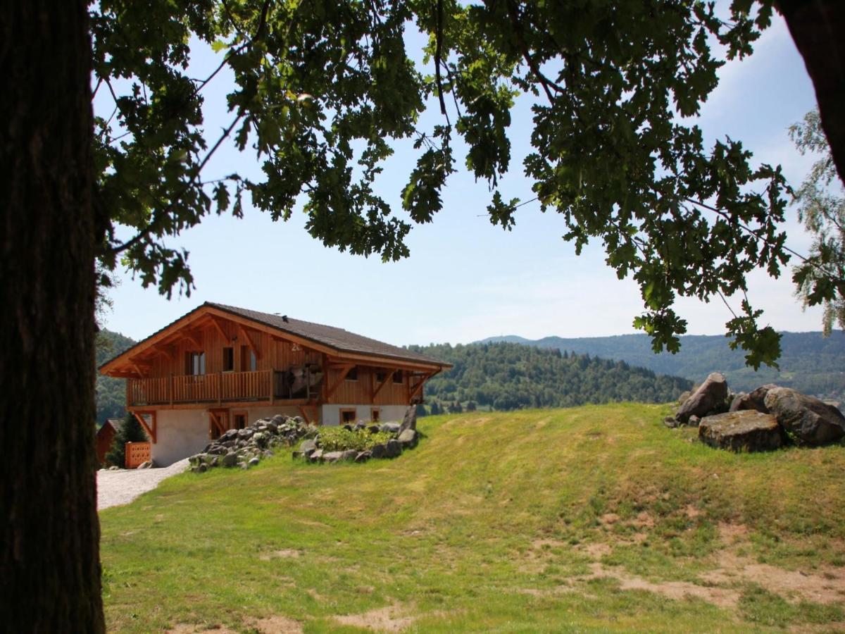 Chalet With Skiing And Horse Riding Nearby Villa Le Ménil Buitenkant foto