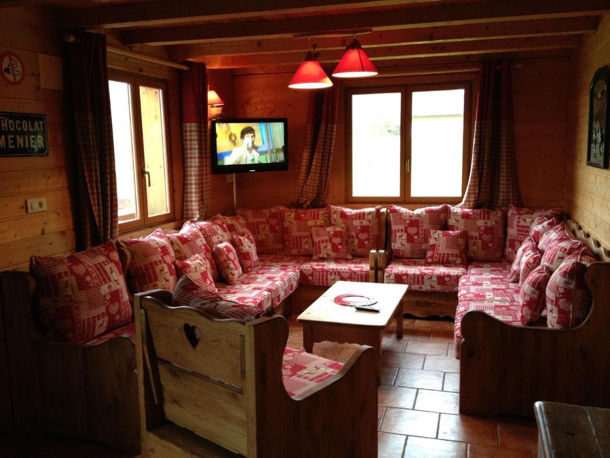 Chalet With Skiing And Horse Riding Nearby Villa Le Ménil Buitenkant foto