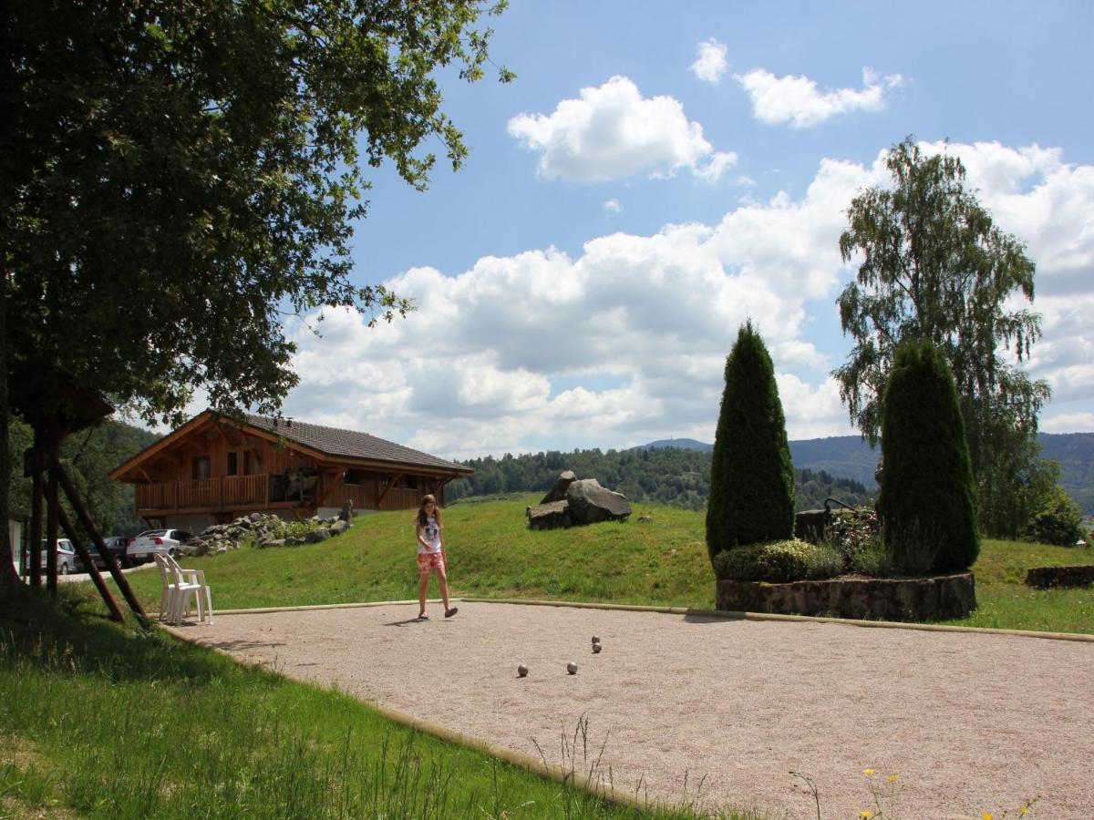 Chalet With Skiing And Horse Riding Nearby Villa Le Ménil Buitenkant foto