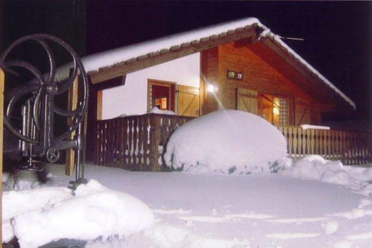 Chalet With Skiing And Horse Riding Nearby Villa Le Ménil Buitenkant foto